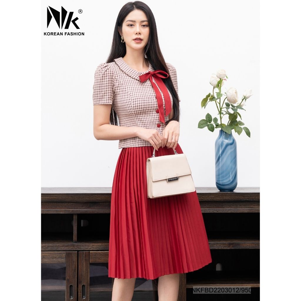 Set Váy Và Áo Công Sở Nữ NK Fashion Thiết Kế Cổ Sen Và Chân Dập Ly Hiện Đại, Sang Trọng, Chất Liệu Vải Nhập Khẩu Hàn Mềm Mại NKFBD2203012