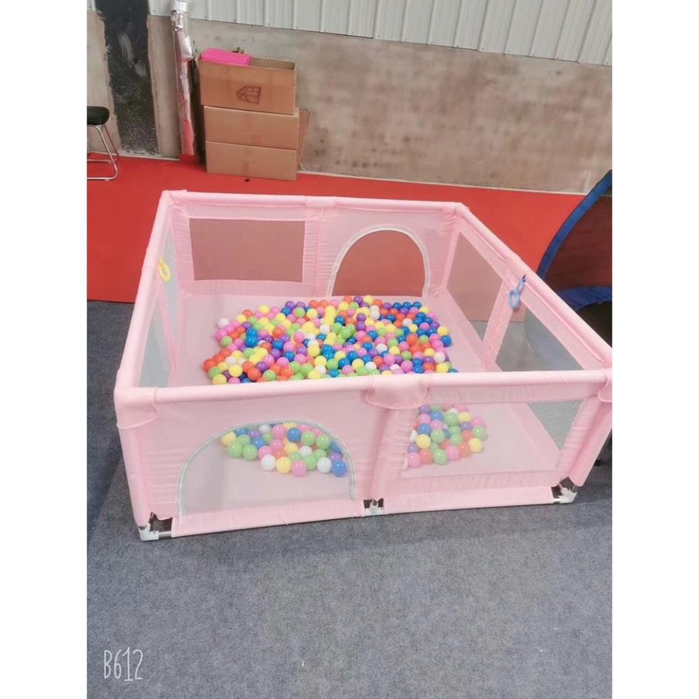 Quây cũi nhà bóng chống va đập thiết kế đẹp, trang nhã kích thước 1m2x1m8