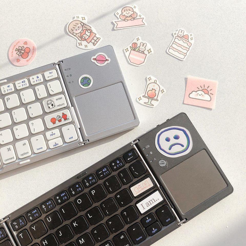 Bàn Phím Mini Bluetooth Keyboard Kèm Touchpad B033 ( kèm sticker ) đáng yêu