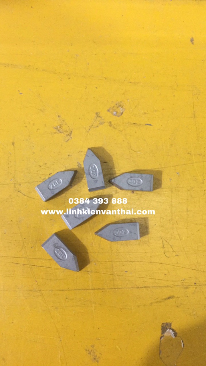 HỢP KIM YT726 C116 / 1 VIÊN / 4G / MŨI TIỆN HIX- GIA CÔNG THÉP SAU NHIỆT / GIA CÔNG THÉP CỨNG