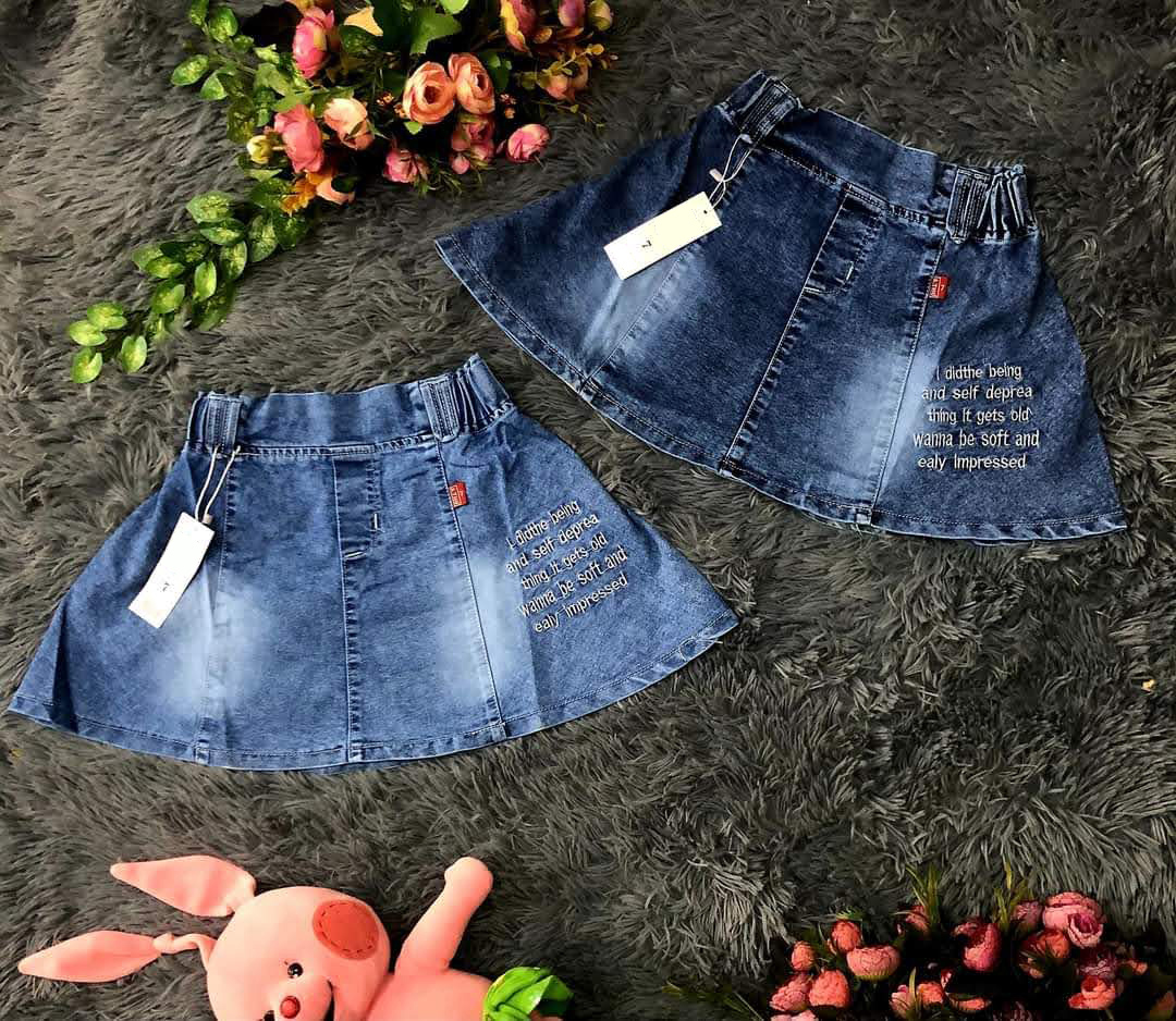 Chân váy jeans chữ thuê xòe siêu cưng