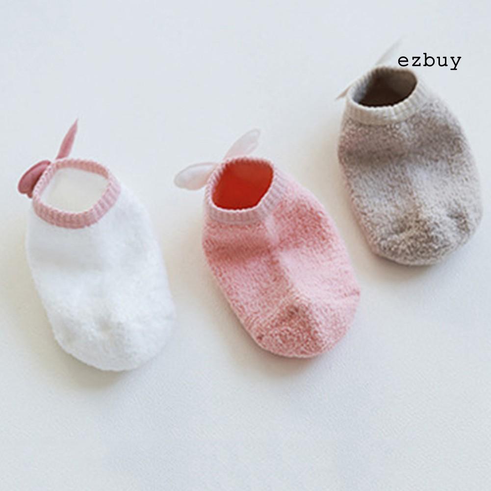 Tất Cotton Chống Trượt Hình Đôi Cánh Dễ Thương Cho Bé