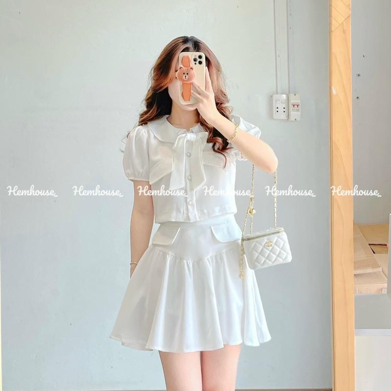 Set áo croptop trắng cổ sen đính nơ phối chân váy xếp ly