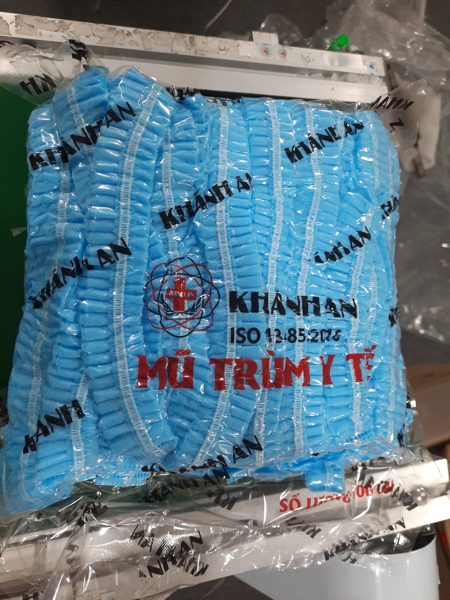 Mũ trùm đầu y tế, nón con sâu Khánh An bịch 100 cái dùng trong môi trường y tế, thí nghiệm, điện tử, thực phẩm, spa