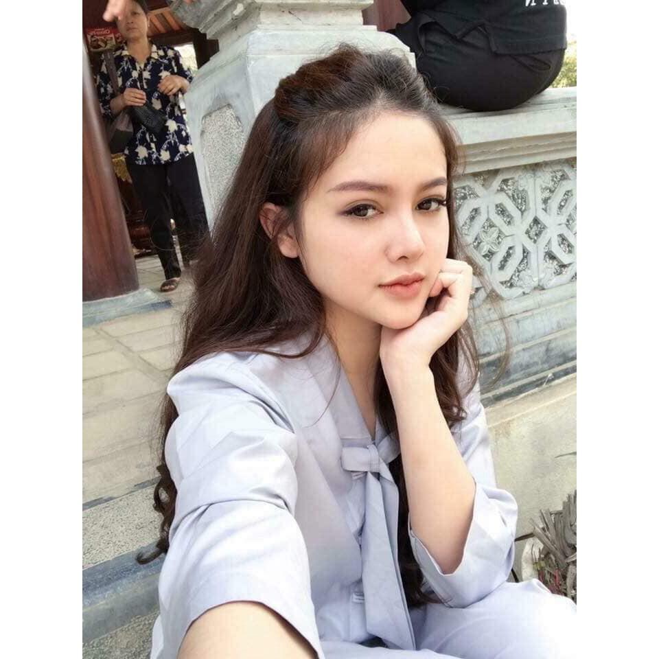 Bộ đi chùa buộc nơ