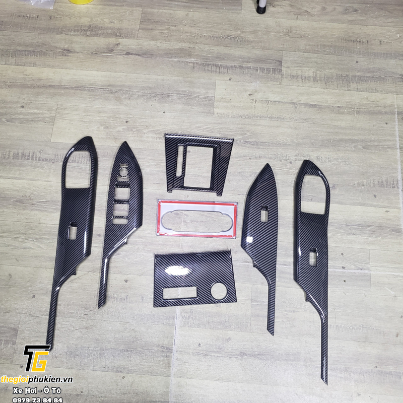 Bộ ốp trang trí nội thất Toyota Veloz vân Carbon cao cấp