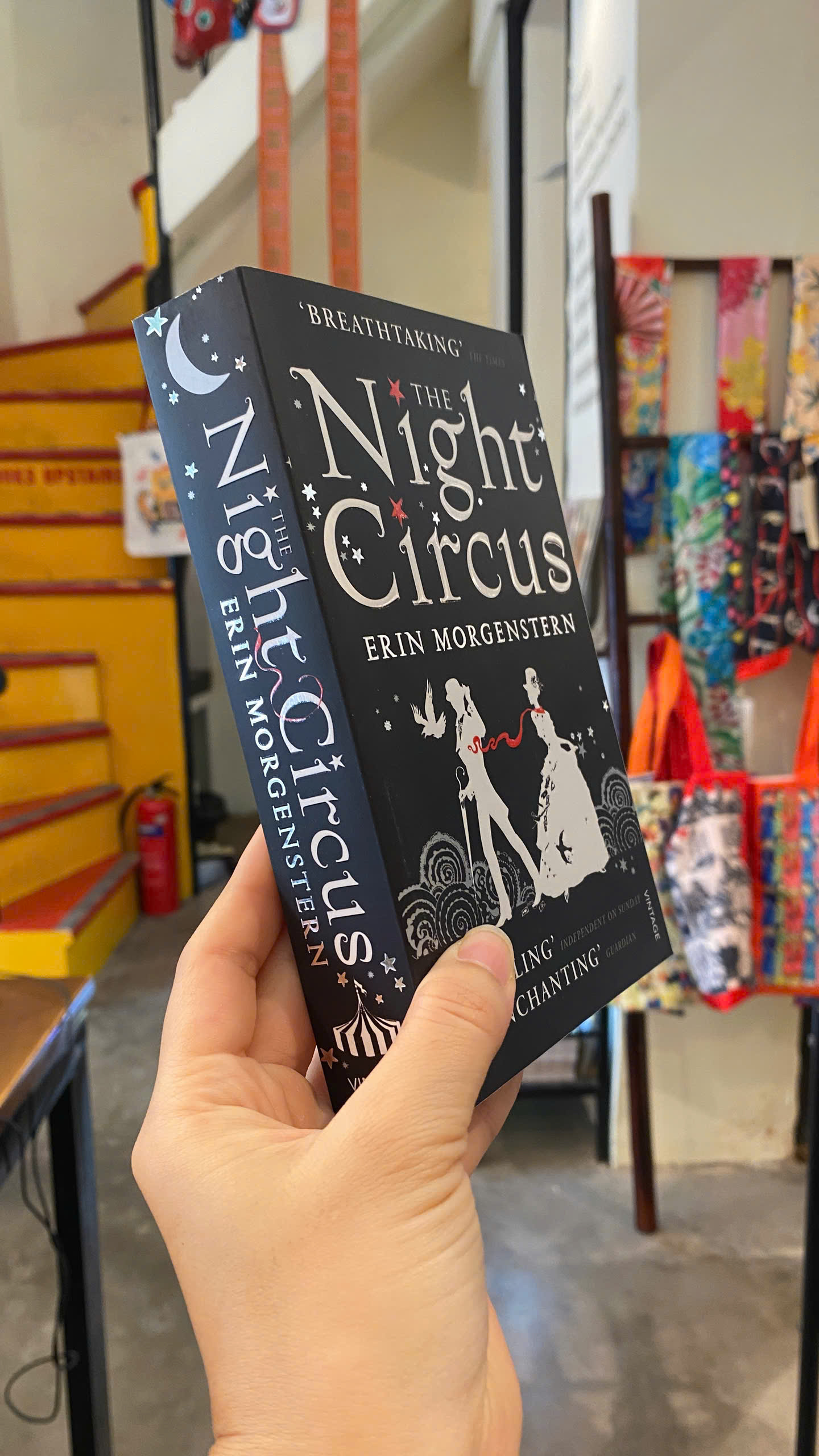 Sách - The Night Circus by Erin Morgenstern | Fantasy / Romance / Ngoại văn nhập khẩu