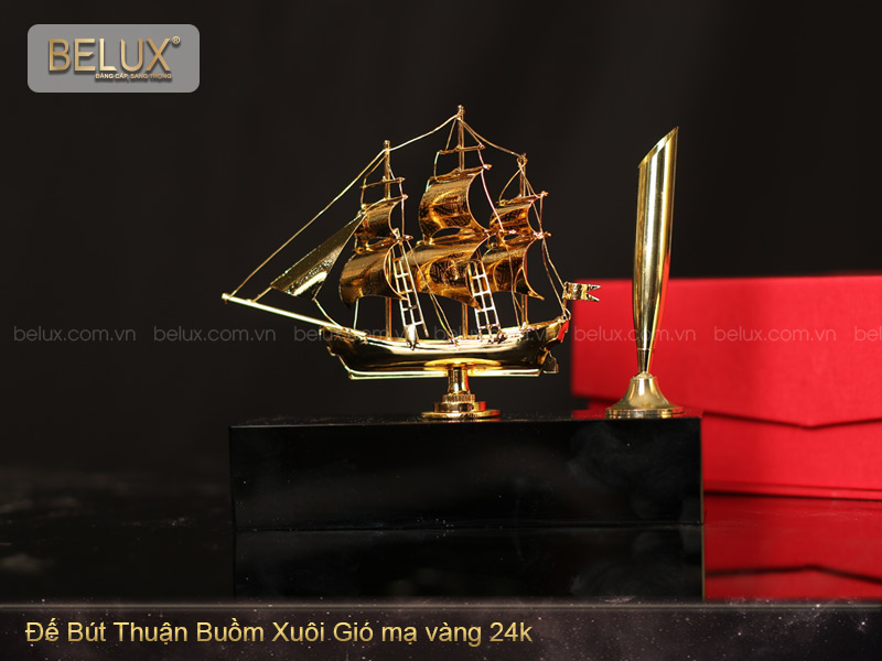 Đế bút Thuận buồm xuôi gió mạ vàng 24k