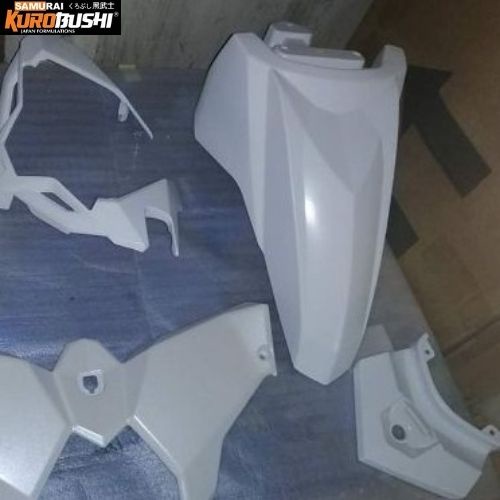 Sơn xịt Samurai Kurobushi - Màu nền huỳnh quang UC1002