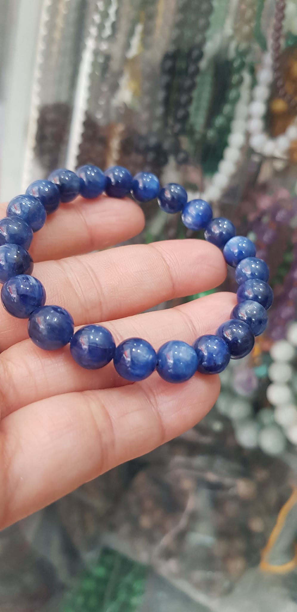 Vòng tay nữ đá kyanite tự nhiên cao cấp hay đá Sapphire nước xanh dương Đậm bóng đẹp 8,5mm nữ mệnh Thủy mệnh Mộc đeo ạ