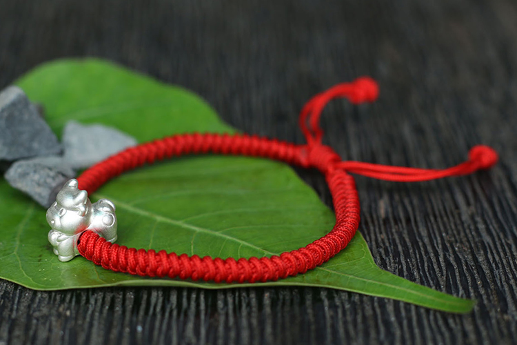 Vòng Tay Kết Dây Tuổi Sửu Ngọc Quý Gemstones