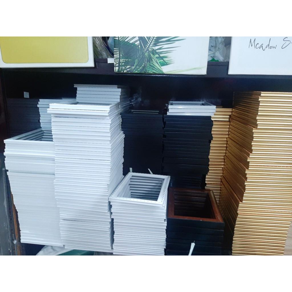 Khung ảnh 13x18cm kích thước lọt lòng 13x18cm, nhiều màu, bao gồm kiếng