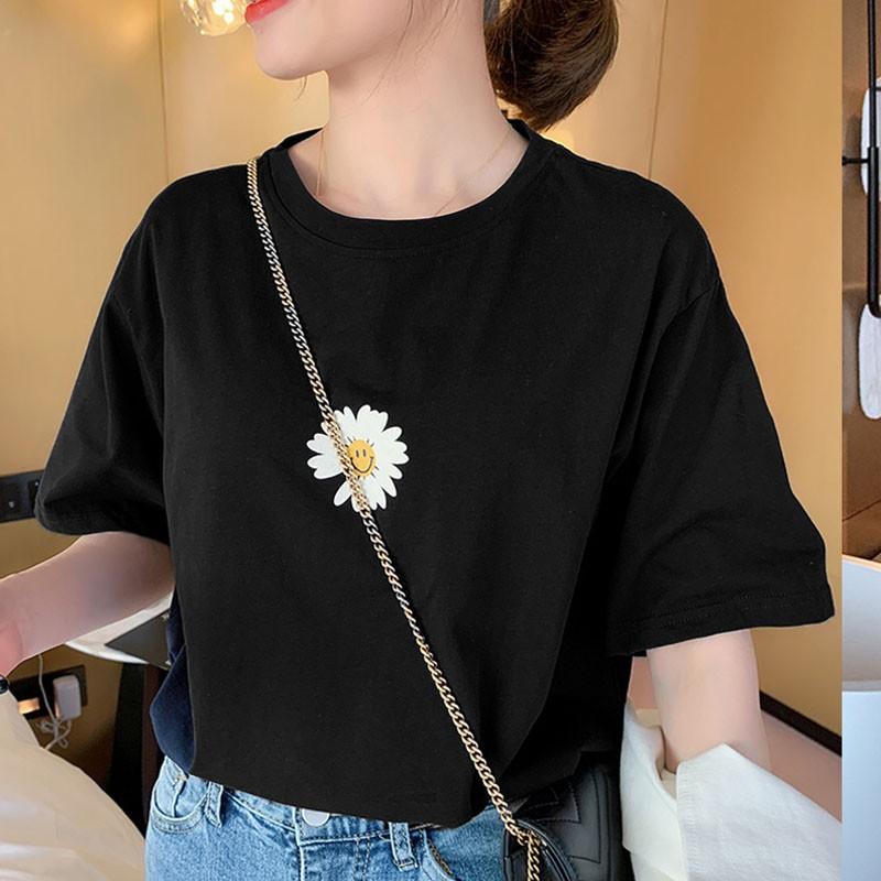 Áo Thun Ngắn Tay Cổ Tròn Dáng Rộng In Hình Hoa Cúc Xinh Xắn