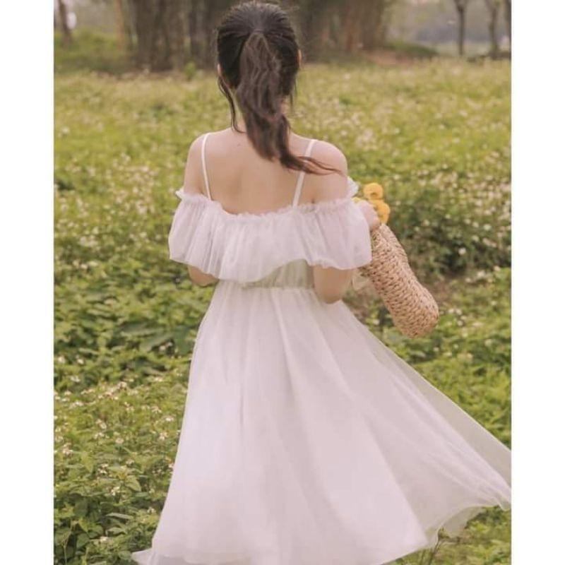 - Đầm Ulzzang trắng hai dây