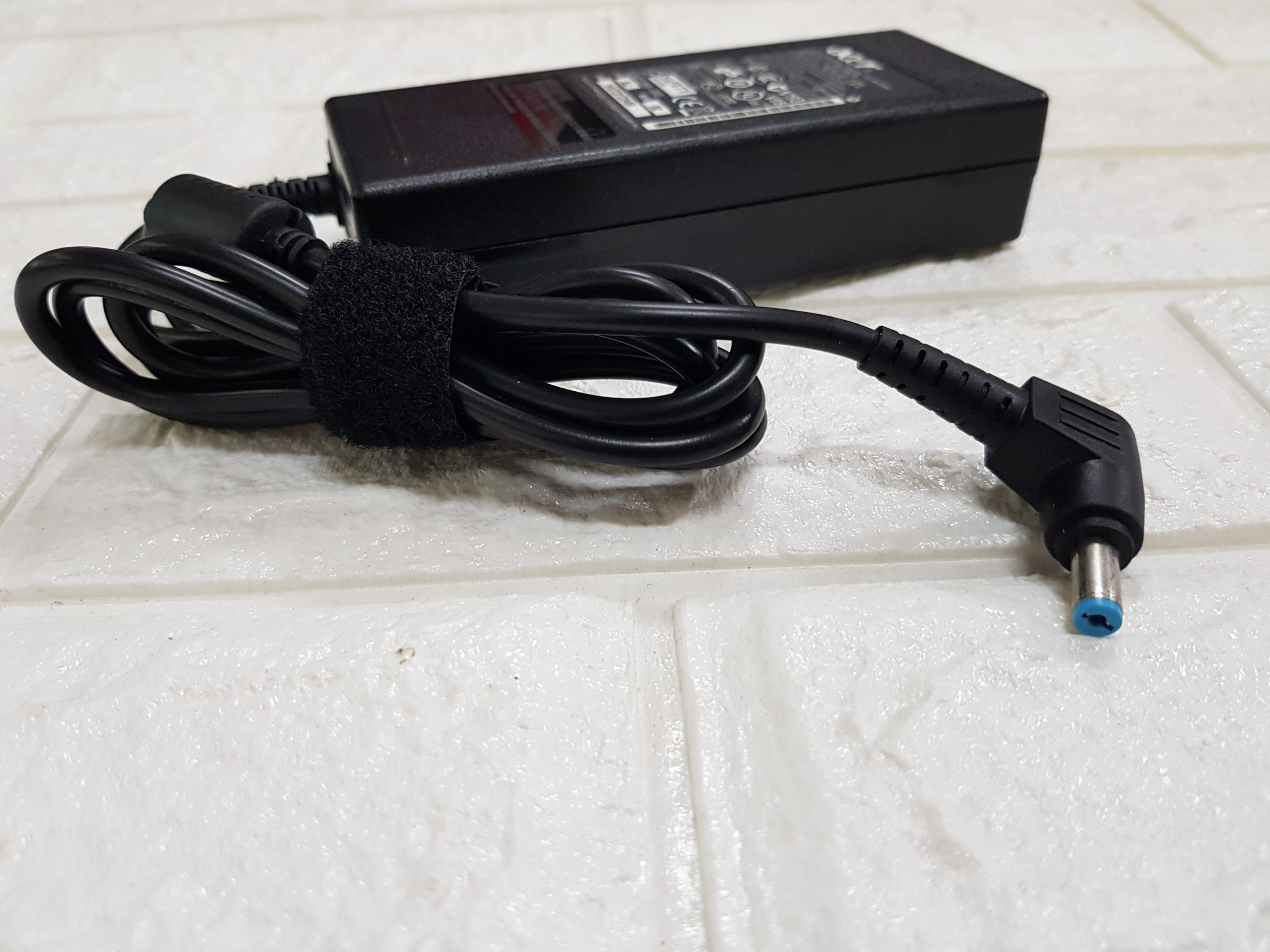 Sạc dành cho Laptop Acer 19V – 4.74A – 90W - Hàng Nhập Khẩu