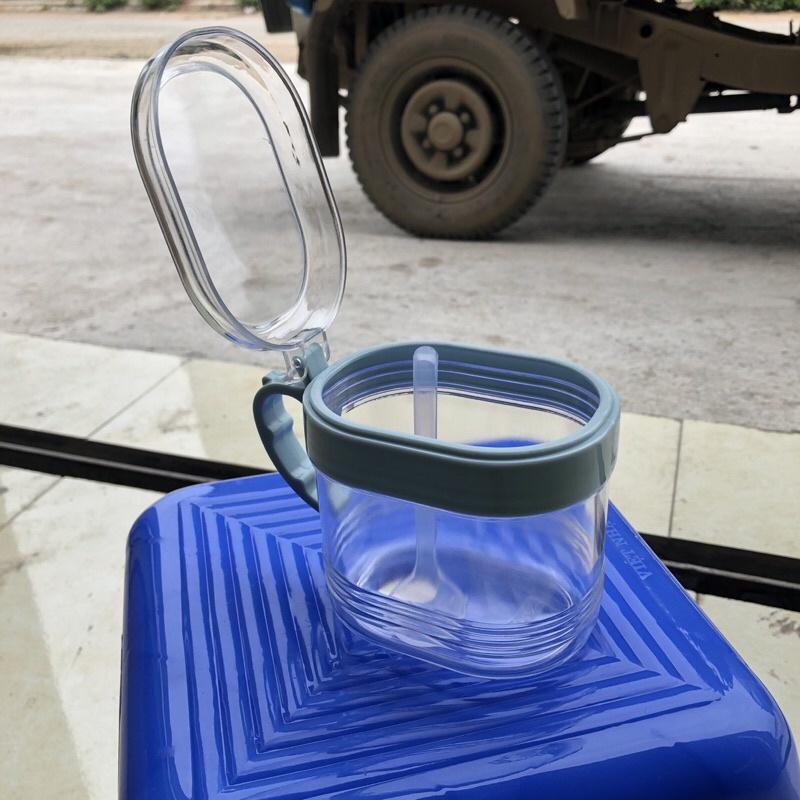 Set 3 hũ đựng gia vị HOKORI nhựa trắng trong suốt kèm muỗng dung tích 700ml