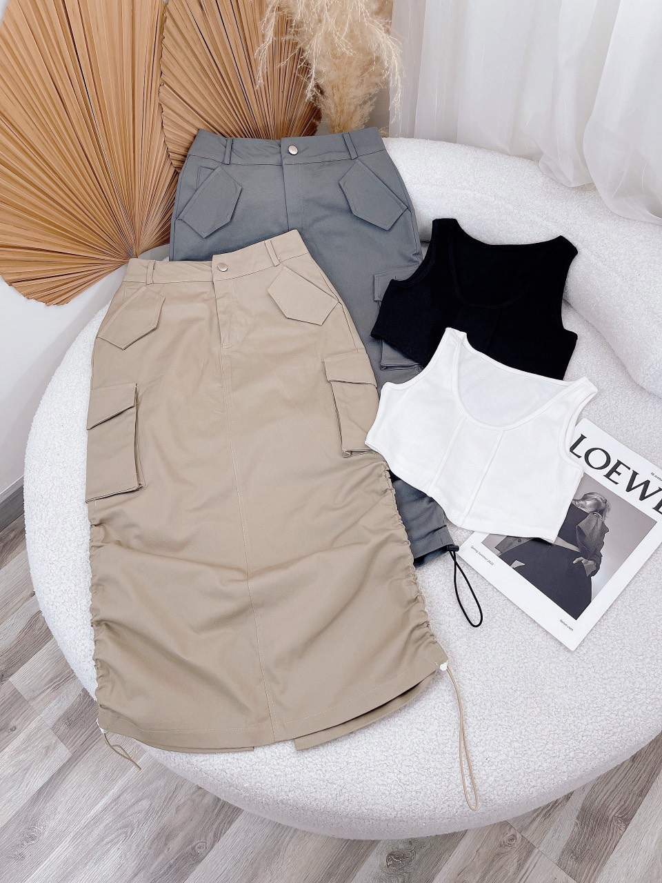 SET ÁO CROPTOP + CHÂN VÁY DÀI DÂY RÚT TÚI HỘP
