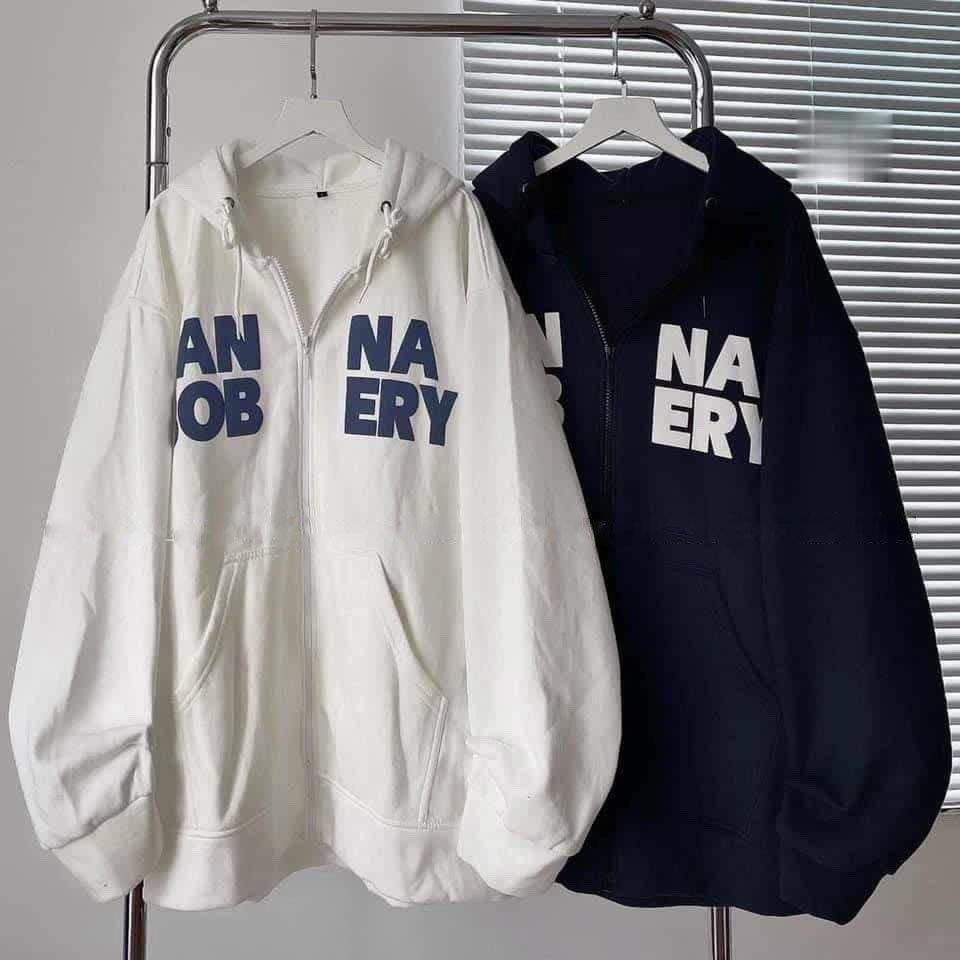 Áo khoác nỉ unisex liền mũ có túi in chữ ANNA.BOBERY có 2 màu SHOP