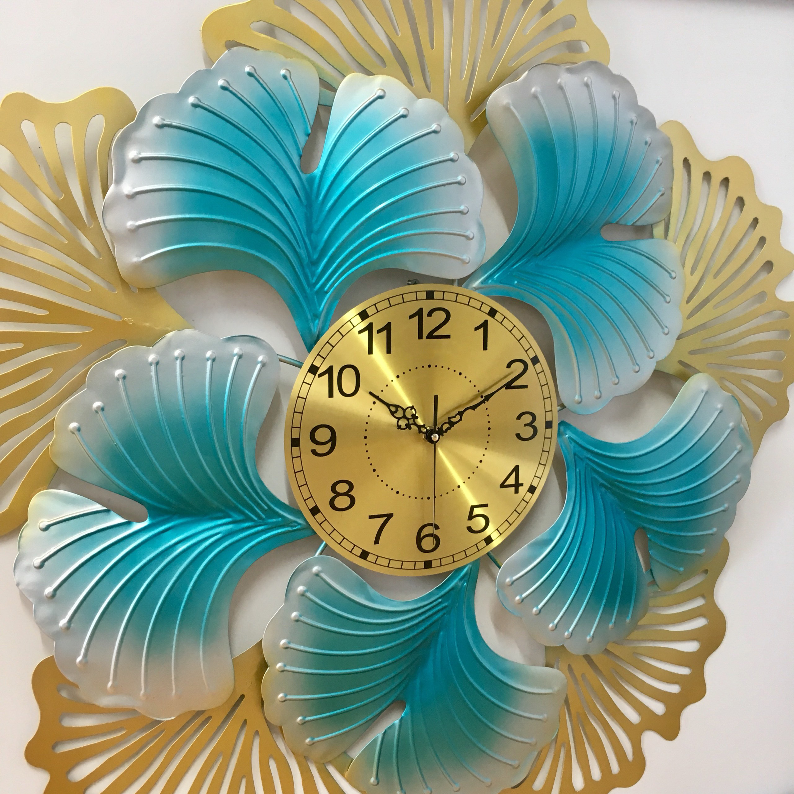 Đồng hồ trang trí bông hoa - 2021