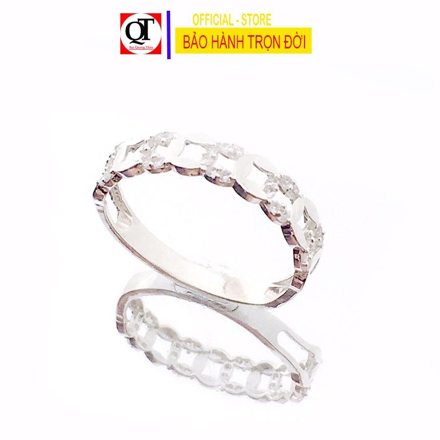 Nhẫn nữ chất liệu bạc ta bề mặt gắn đá trắng sáng trang sức Bạc Quang Thản – QTNU82