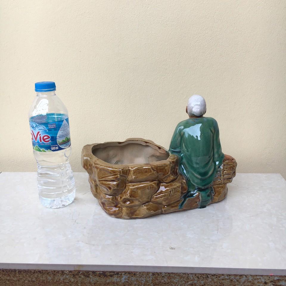 Chậu tượng Ông lão nông cầm nón men màu xanh ngọc gốm Bát tràng 1 size CT-11