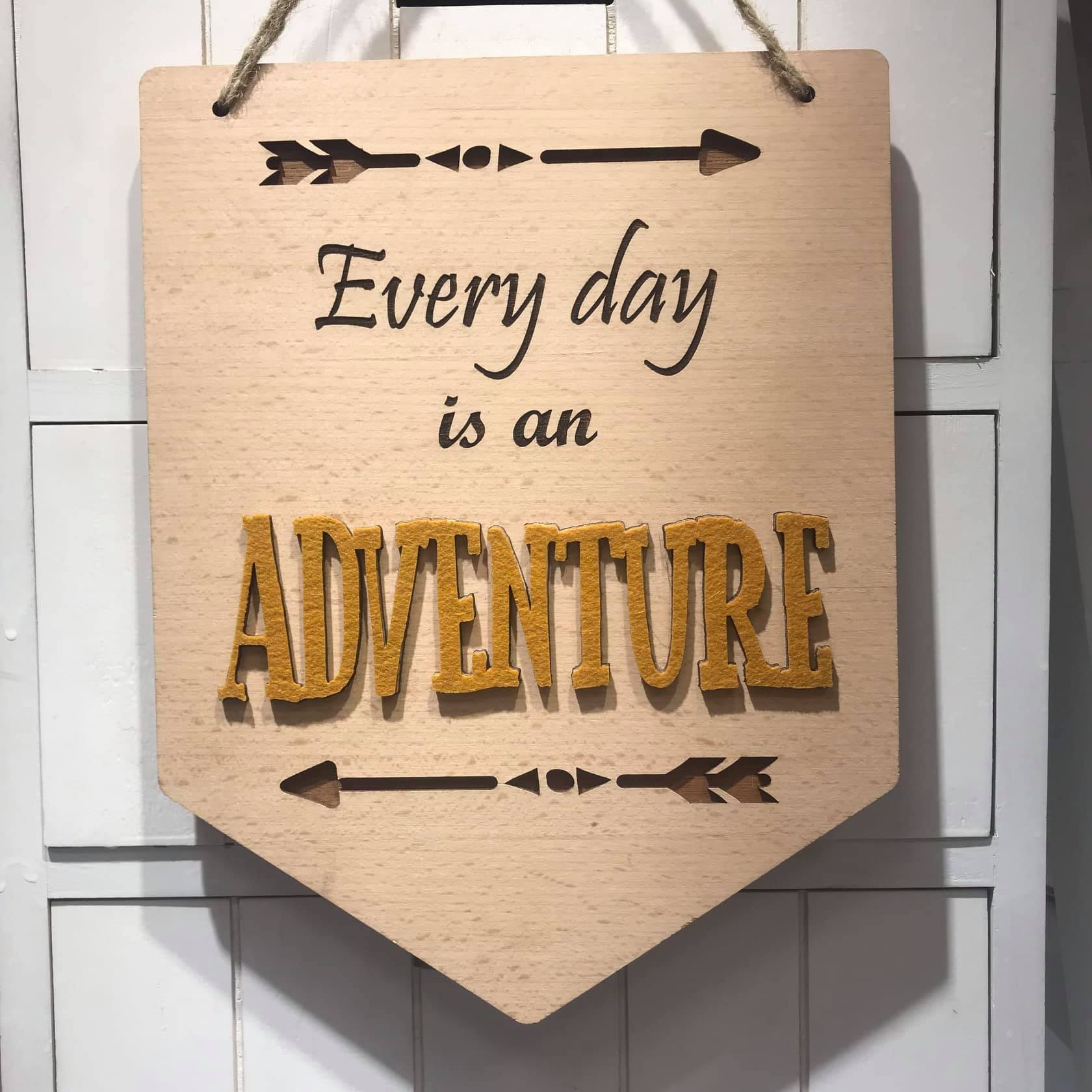 Bảng gỗ trang trí handmade 058