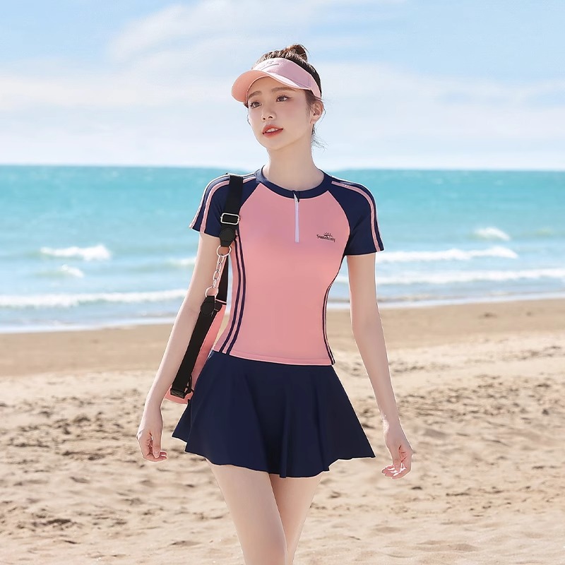 Đồ Bơi Tay Ngắn Viền Sọc Hồng SUNSHINY