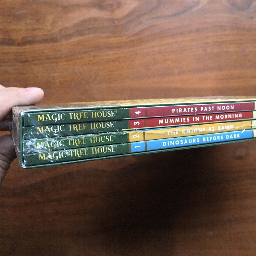 Magic Tree House Books 1 - 4 (Boxed Set)