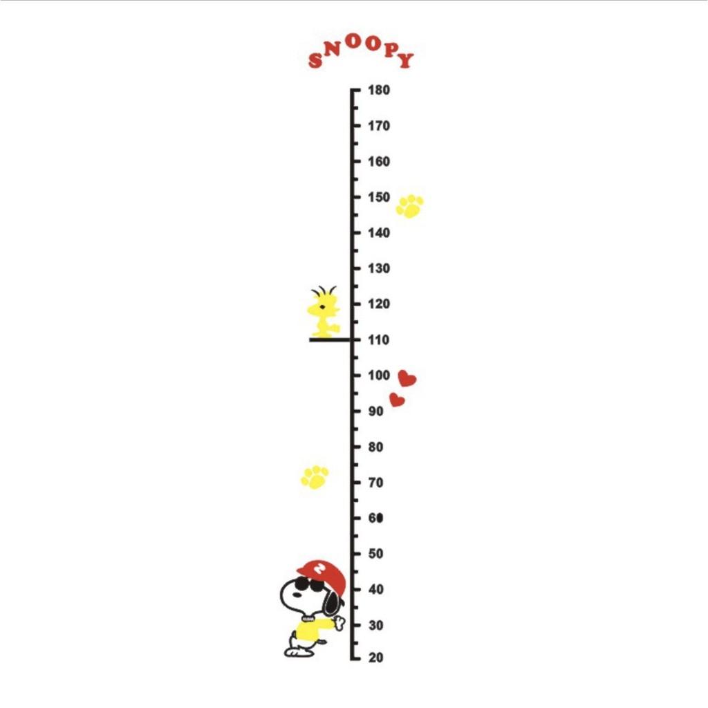 Miếng dán tường đo chiều cao cho bé Snoopy Hat 3D - Home and Garden