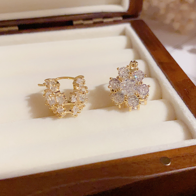 BÔNG TAI THIẾT KẾ KHẢM ĐÁ ZIRCON MẠ VÀNG 14K