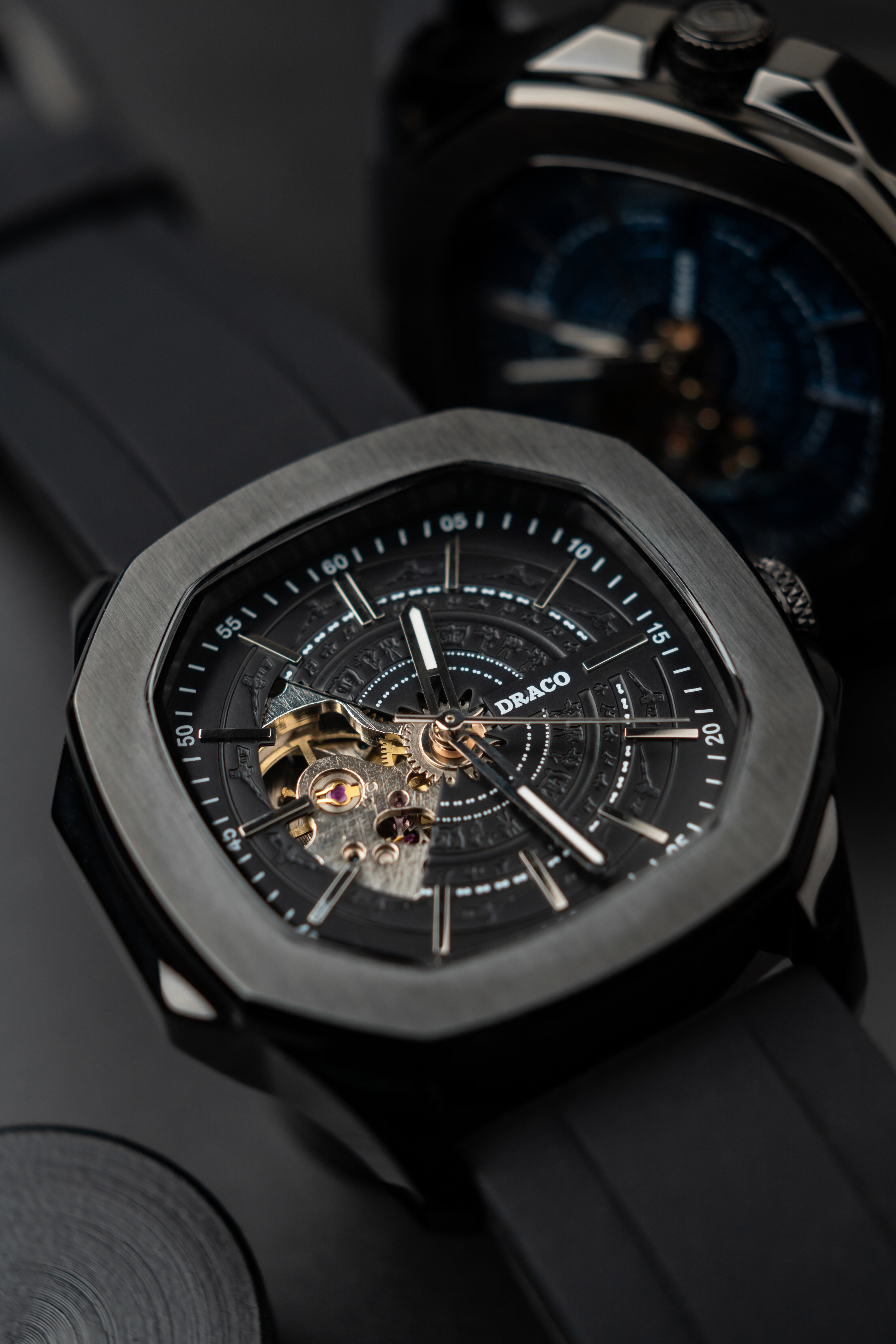 Đồng hồ nam Draco D23-DS68 “DongSon” Automatic full đen kết hợp chất liệu dây thép không gỉ màu đen-thời trang nam thể thao