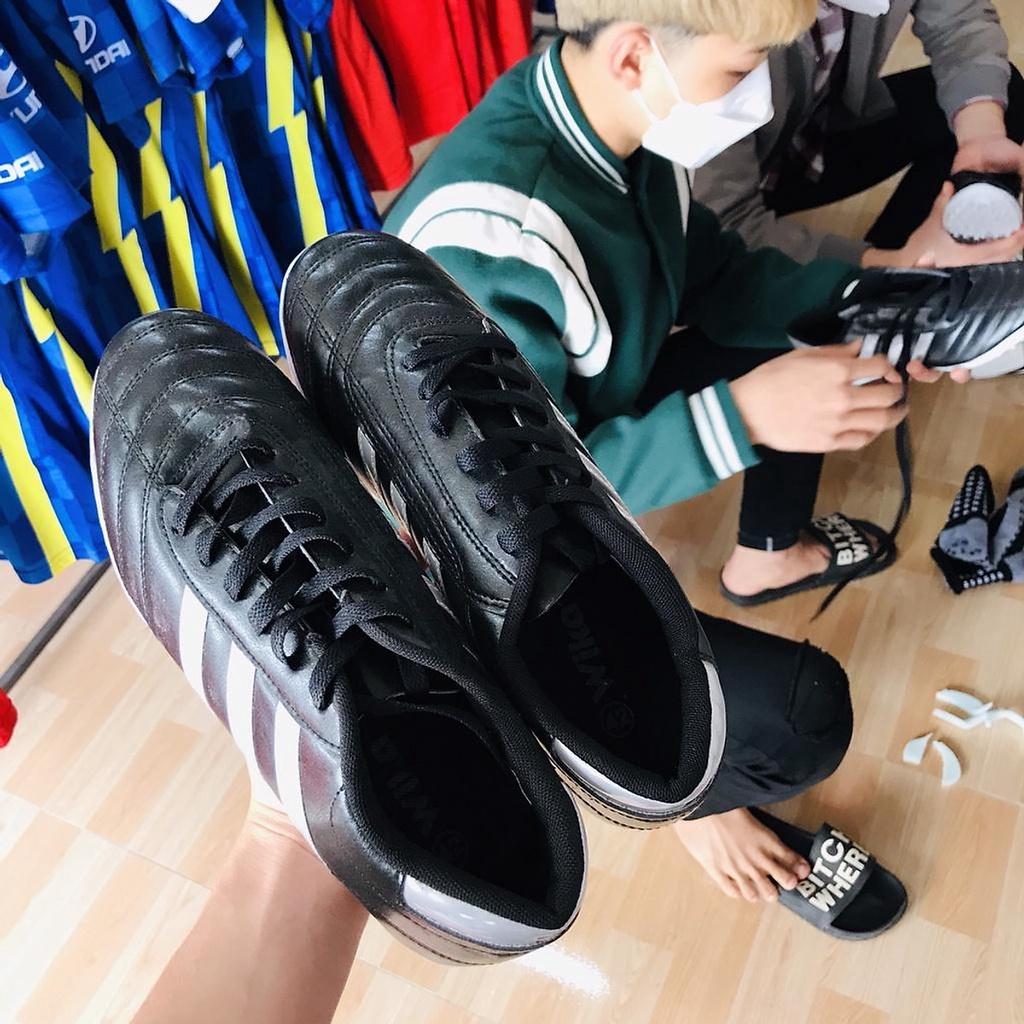 Mẫu giày đá banh có đinh đá sân cỏ nhân tạo cao cấp 2022_2023