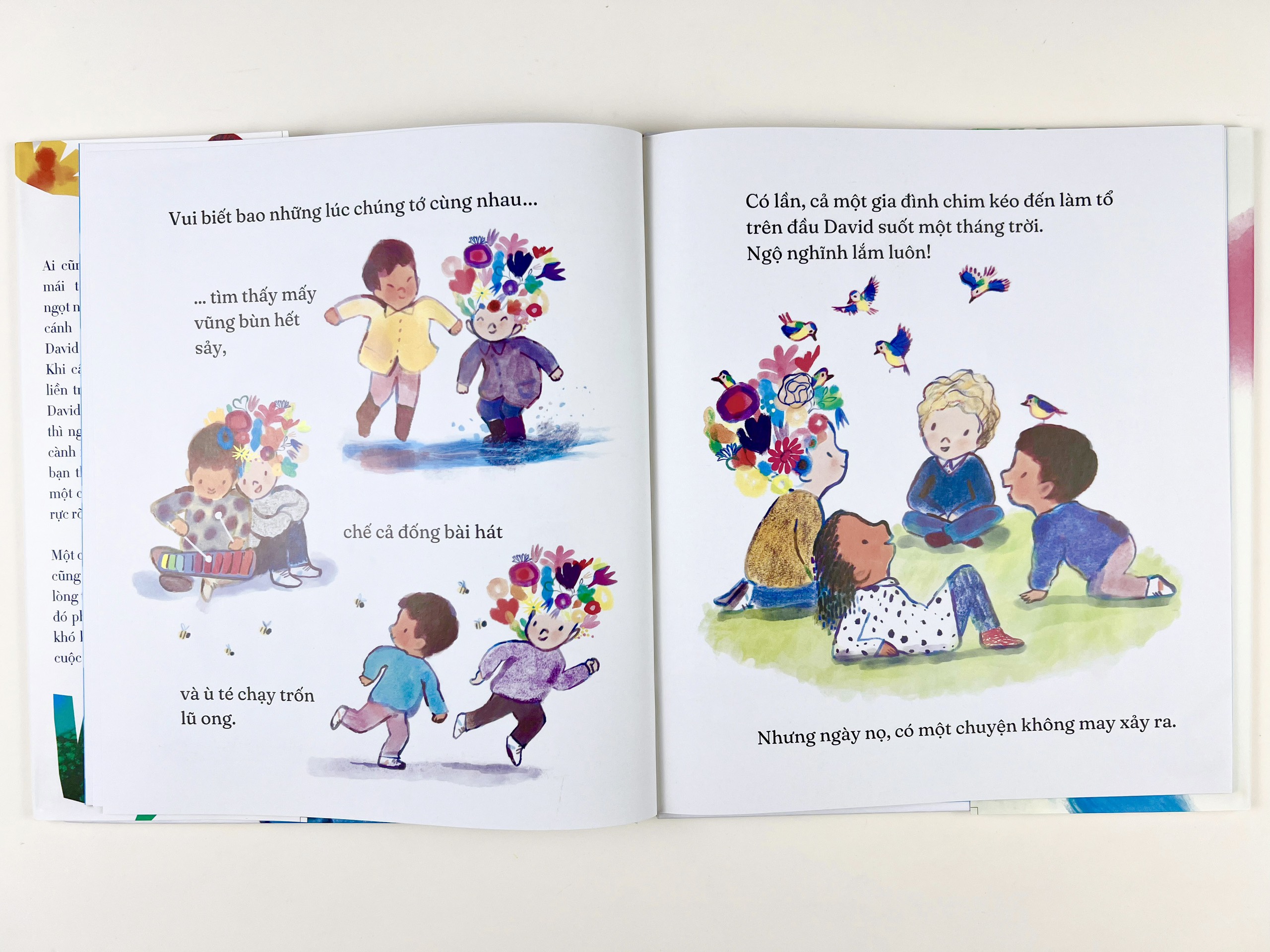 Sách cậu bé có mái tóc nở hoa - Crabit Kidbooks - Bìa cứng