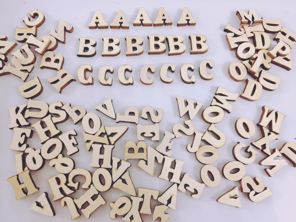 Đồ chơi gỗ - SEt CHỮ CÁI GỖ MỘC SIZE TO 4CM