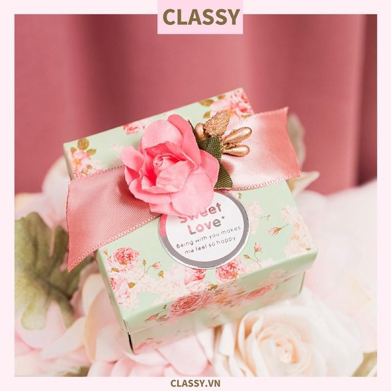 Hộp quà tặng Classy cỡ lớn gắn hoa gắn nơ sang trọng PK1381