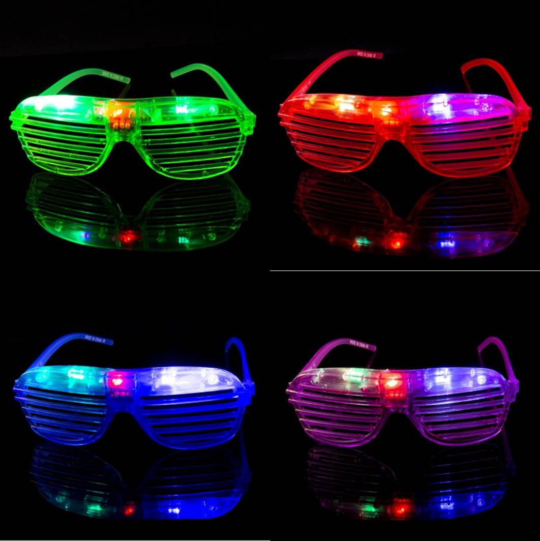 2 mắt kính nhựa có đèn Led