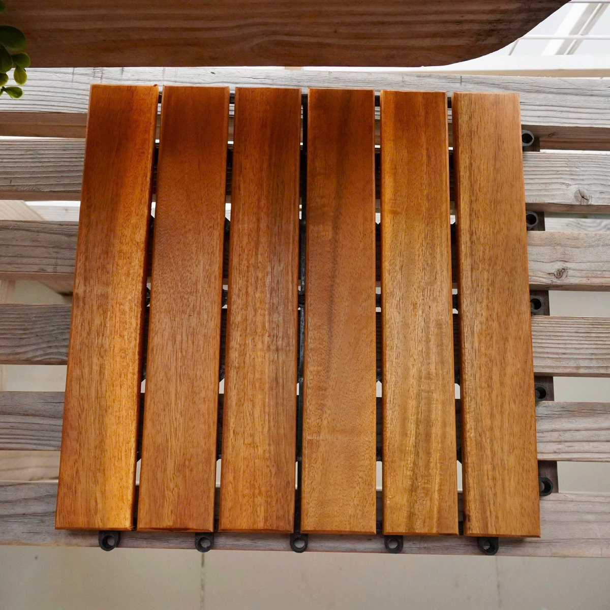 Combo 30 Vỉ Gỗ Lót Sàn Ban Công Đế Nhựa Chắc Chắn – Chống Cong Vênh, Mối Mọt, Màu Đẹp