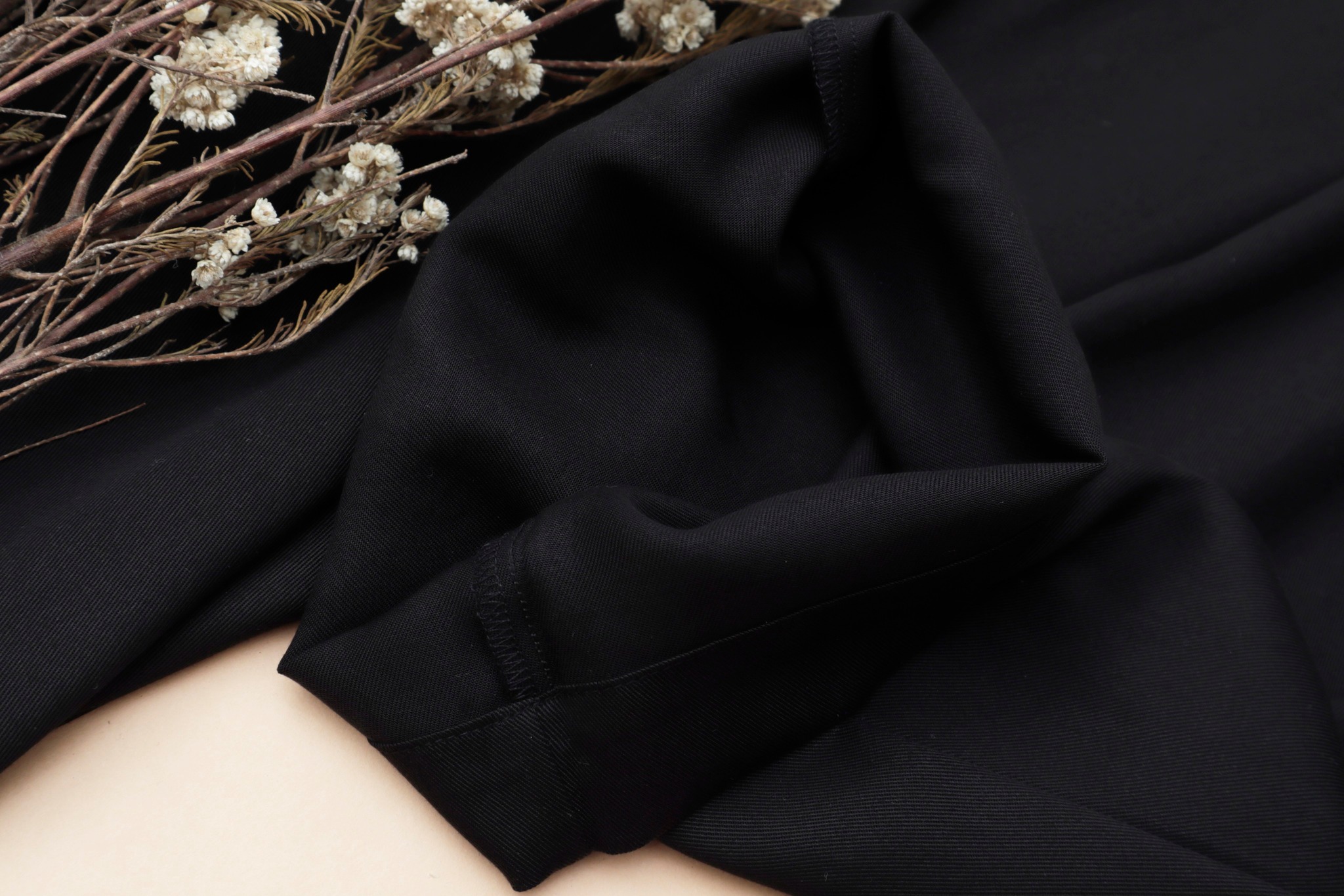 Quần suông cotton lụa KACHISA màu đen