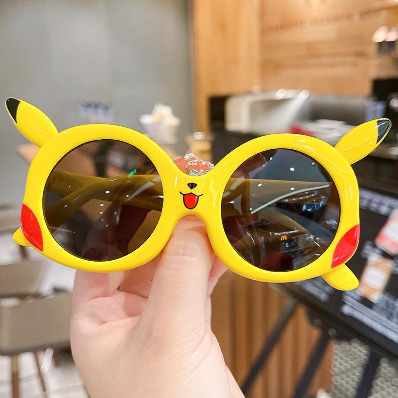 Kính Mát Trẻ Em Đi Nắng Thời Trang 2-8 Tuổi Pikachu KTE18