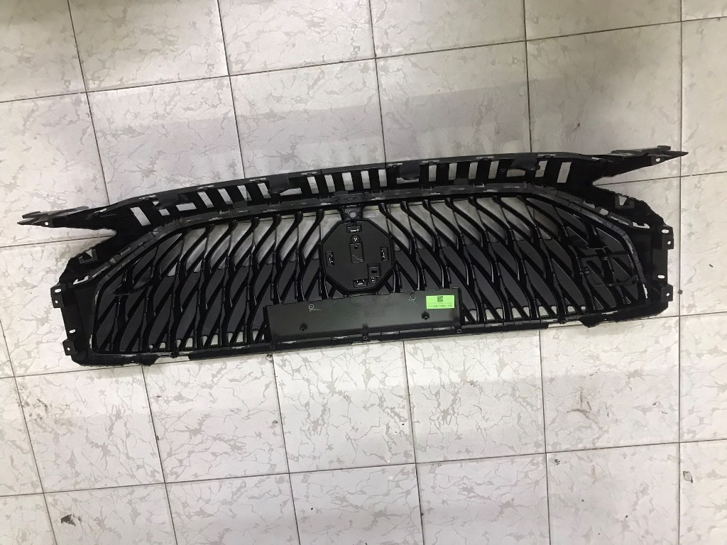 Mặt ga lăng liền Logo MG ZS 2020-