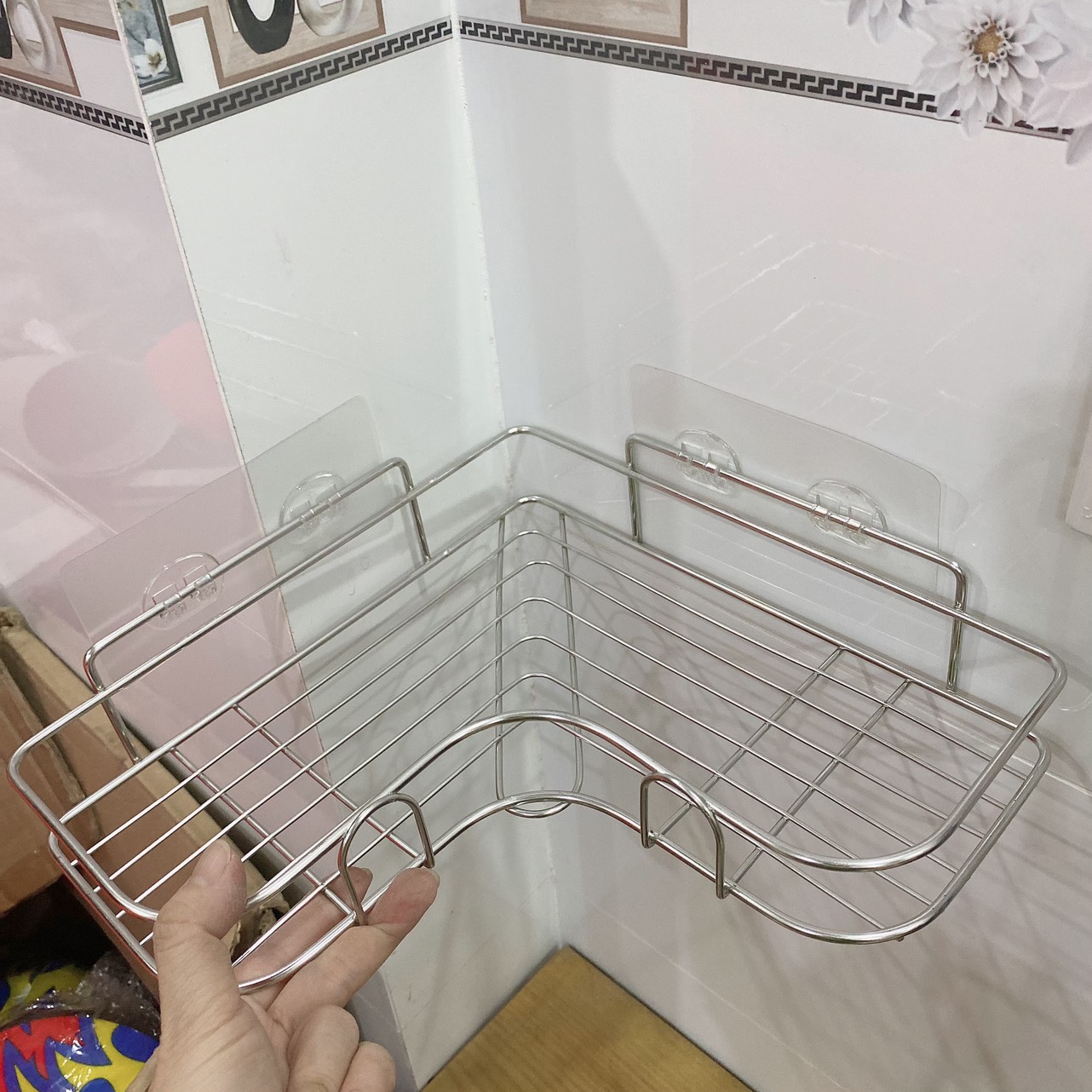KỆ GÓC INOX NHÀ TẮM DÁN TƯỜNG - KỆ NHÀ TẮM DÁN TƯỜNG