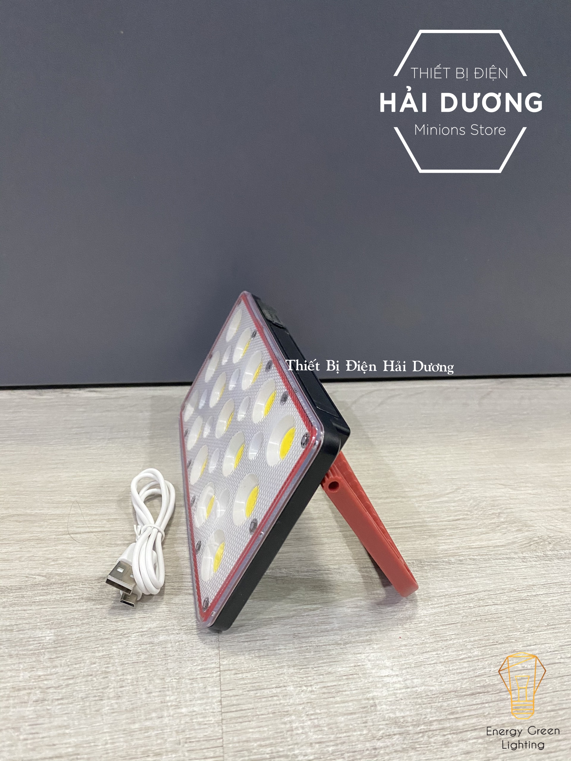 Pha Led Gz010 Siêu Sáng Pin Sạc Tích Điện Nhỏ Gọn Khi Dã Ngoại - 5 Chế Độ Sáng - Dung Lượng Pin Lớn