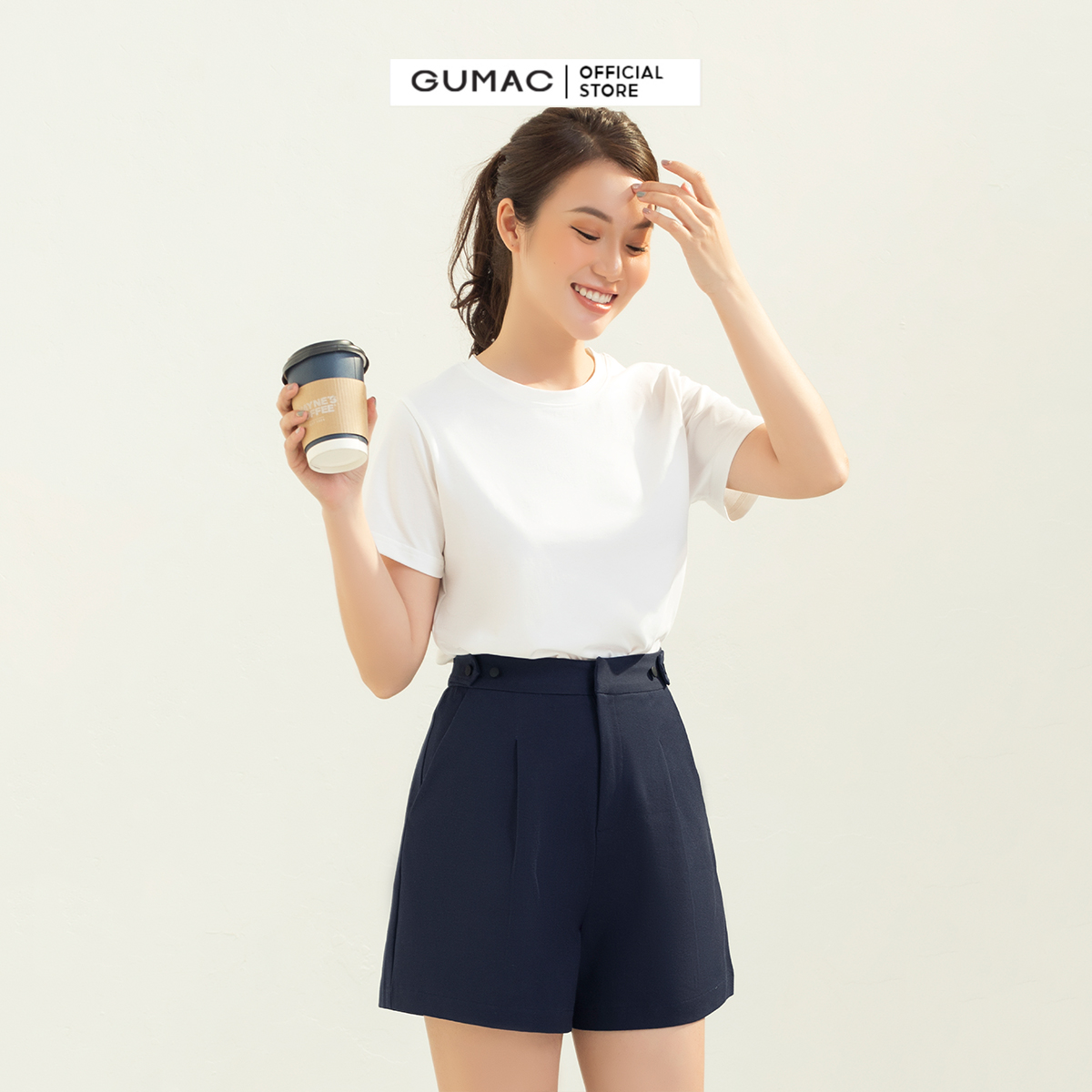 Quần short nữ GUMAC QC03063 form A nhẹ phối đai