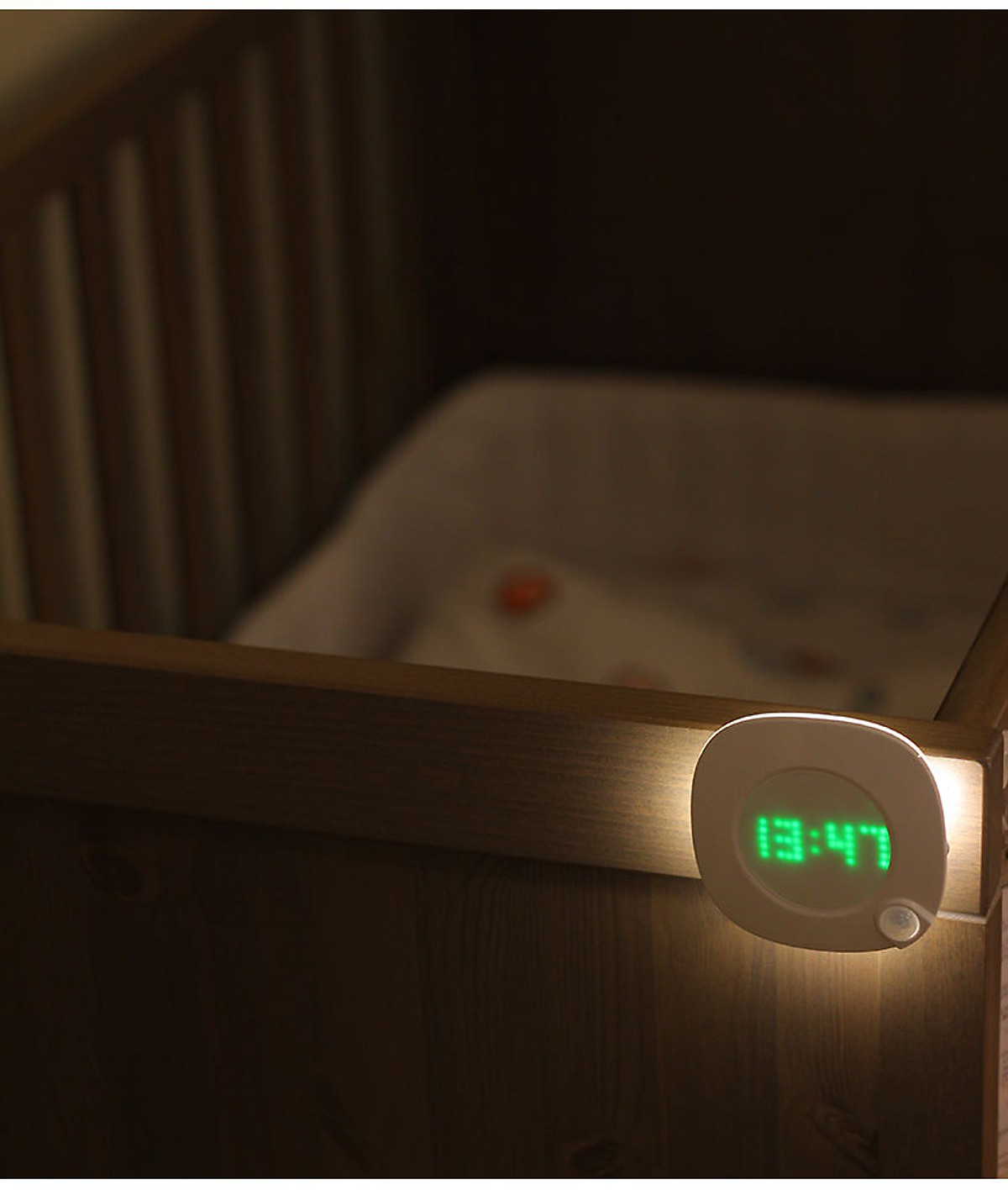 Đèn cảm ứng mini thông minh đa năng có đồng hồ - Hàng nhập khẩu