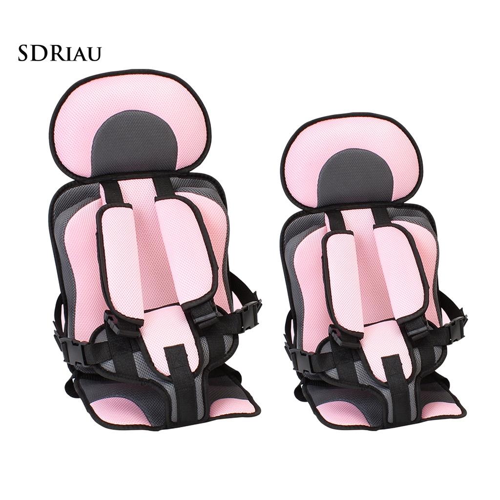 Đệm Ngồi An Toàn Cho Bé Ngồi Xe Hơi