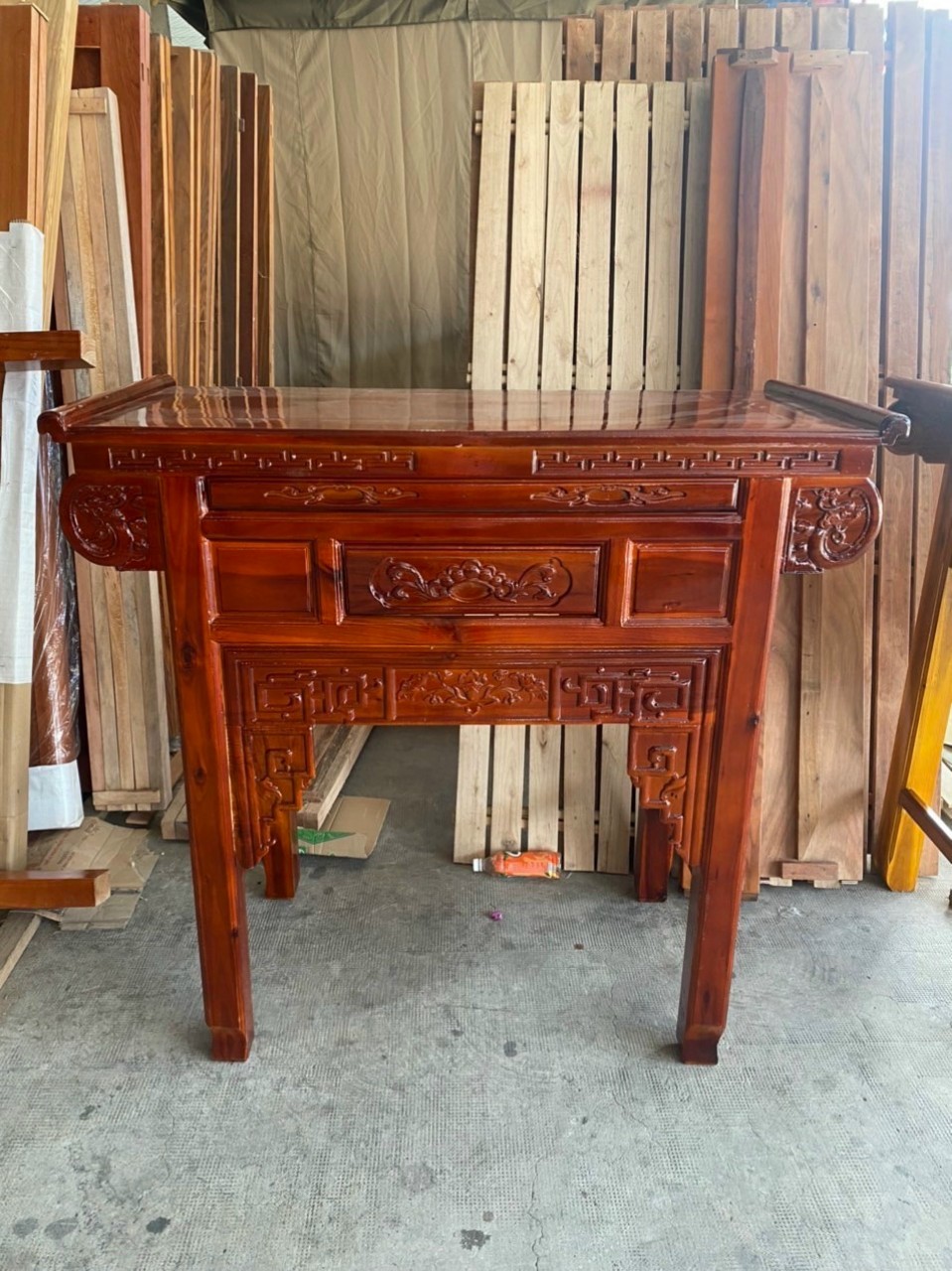 Bàn Thờ Bàn Cúng-Bàn phật-Bàn gia tiên 1 tầng ngang 1m27 Gỗ Tràm Bông Vàng