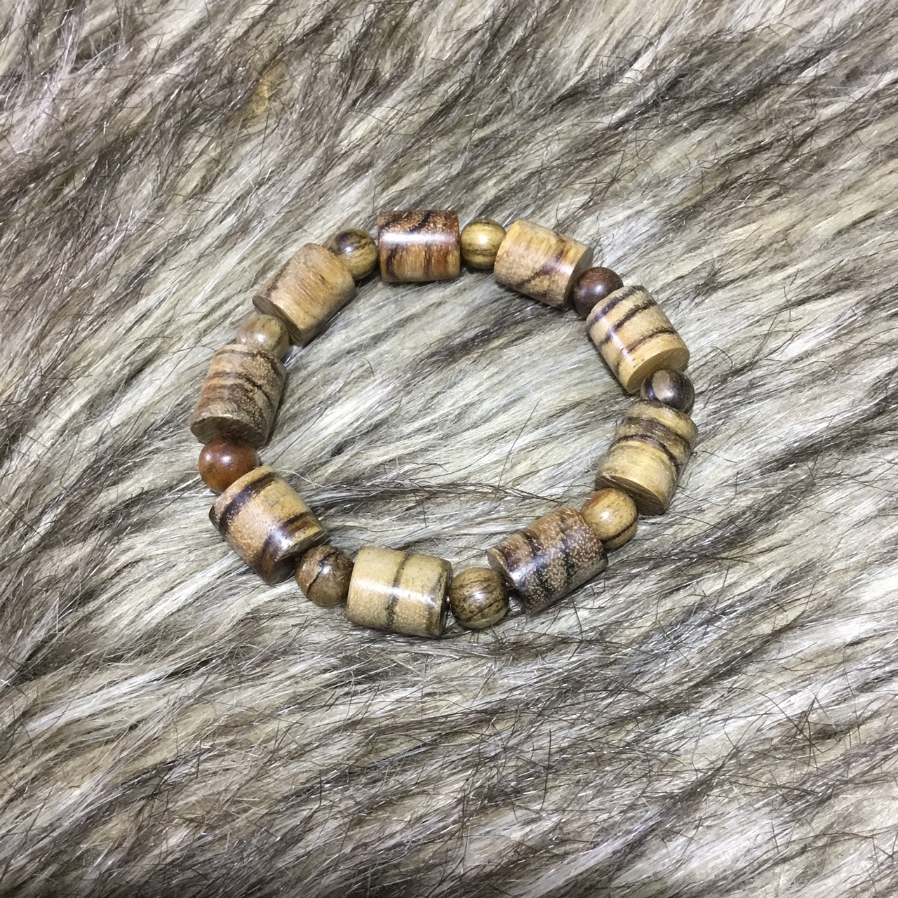 Vòng tay trầm hương Zebra Gaharu Indo đủ size