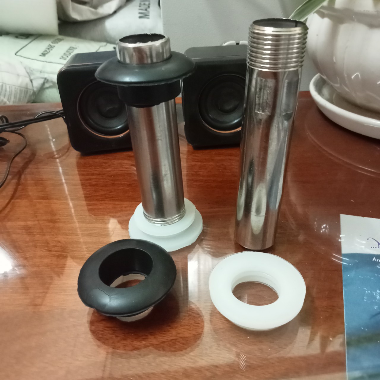 Bộ - Ty - gioăng silicon - cao su chịu nhiệt phi 27 dùng cho máy nước nóng năng lượng mặt trời