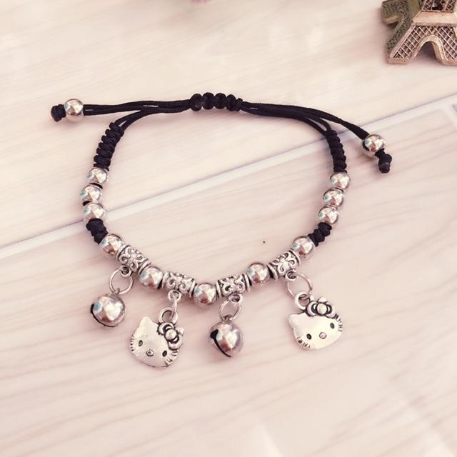 Vòng tay HandMade kitty phối chuông