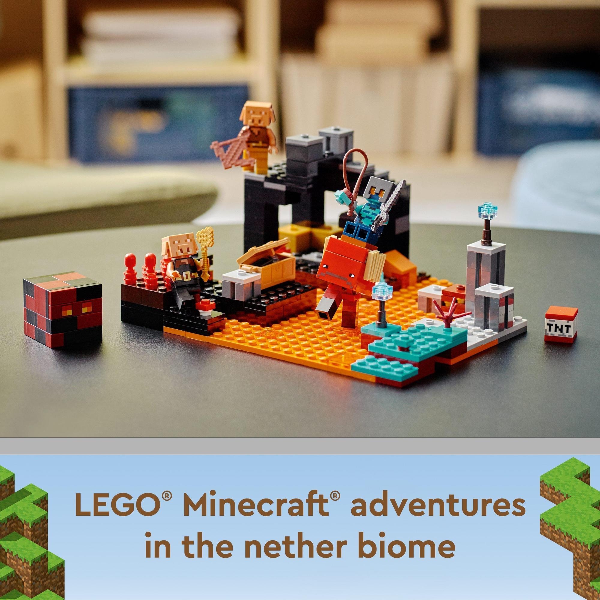 LEGO Minecraft 21185 Trận Đối Đầu Tại Nether (300 chi tiết)